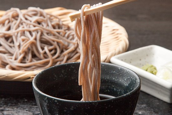 育ちがいい人が、お蕎麦を食べるとき決してしないこと