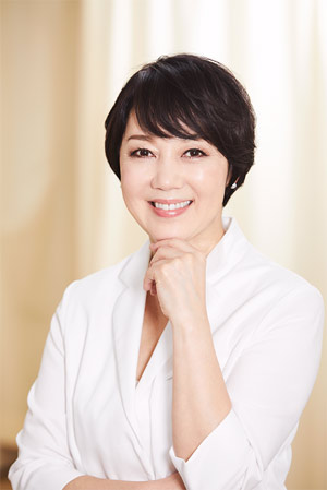 石井さとこ歯科医師