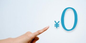 「プラチナカード」の年会費が実質無料になる裏技！カードで貯めたポイントやマイルで年会費を払って、コンシェルジュなどのプラチナ特典をお得に使おう！