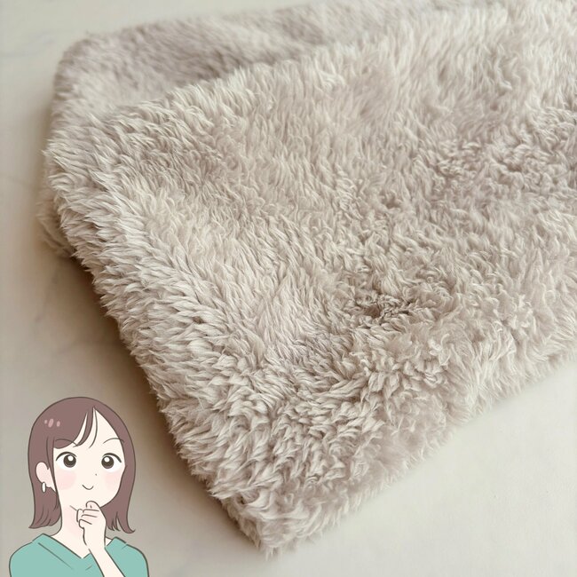 「去年は売り切れて買えませんでした」無印良品の“ふわふわアイテム”毛布に包まれてるみたいで気持ちいい!「これなくして冬は越せない」「冬の通勤に必須!」
