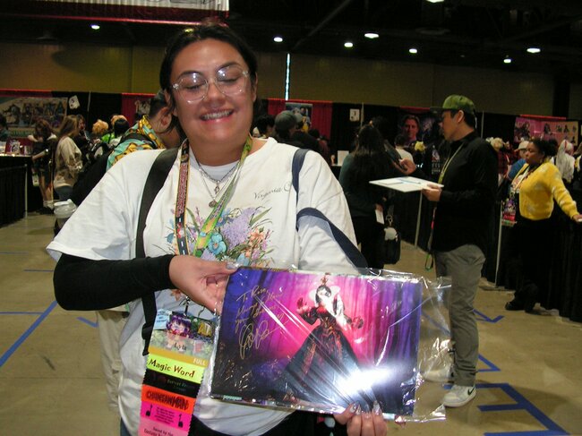 フォロワー300万人いても「SNSに頼らない」….超人気コスプレイヤーが貫く独自の稼ぎ方