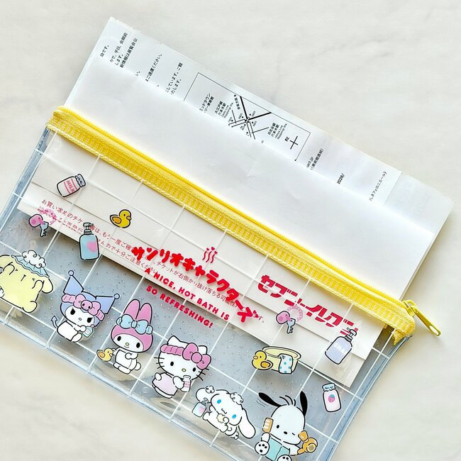 カードや診察券が100枚も入った…!ダイソー×サンリオの「ぺたんこポーチ」ミニ財布にもなって使い勝手バツグン!《購入レビュー》