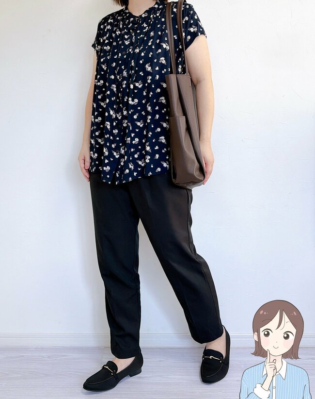 【しまむら】ふんわりシルエットが可愛い!1419円の「お尻まで隠せるブラウス」が細見えしてオシャレ!《購入レビュー》