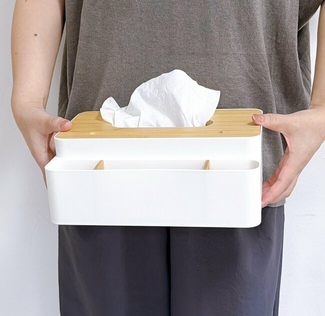 200錠の薬が入って大容量!ダイソーの「天才ティッシュケース」ゴチャゴチャ小物がスッキリした!《購入レビュー》