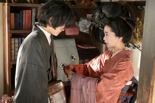 「オブザーブ」って、どういう意味？貴婦人と哲学者の“日本語訳の差”が興味深い〈風、薫る第24回〉