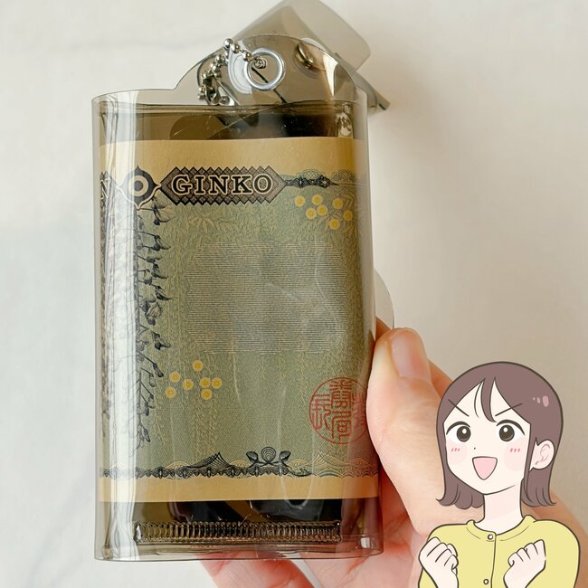 普通の財布に戻れないかも…！ダイソーの「お札が折れないミニ財布」カードと小銭も収納できて天才！