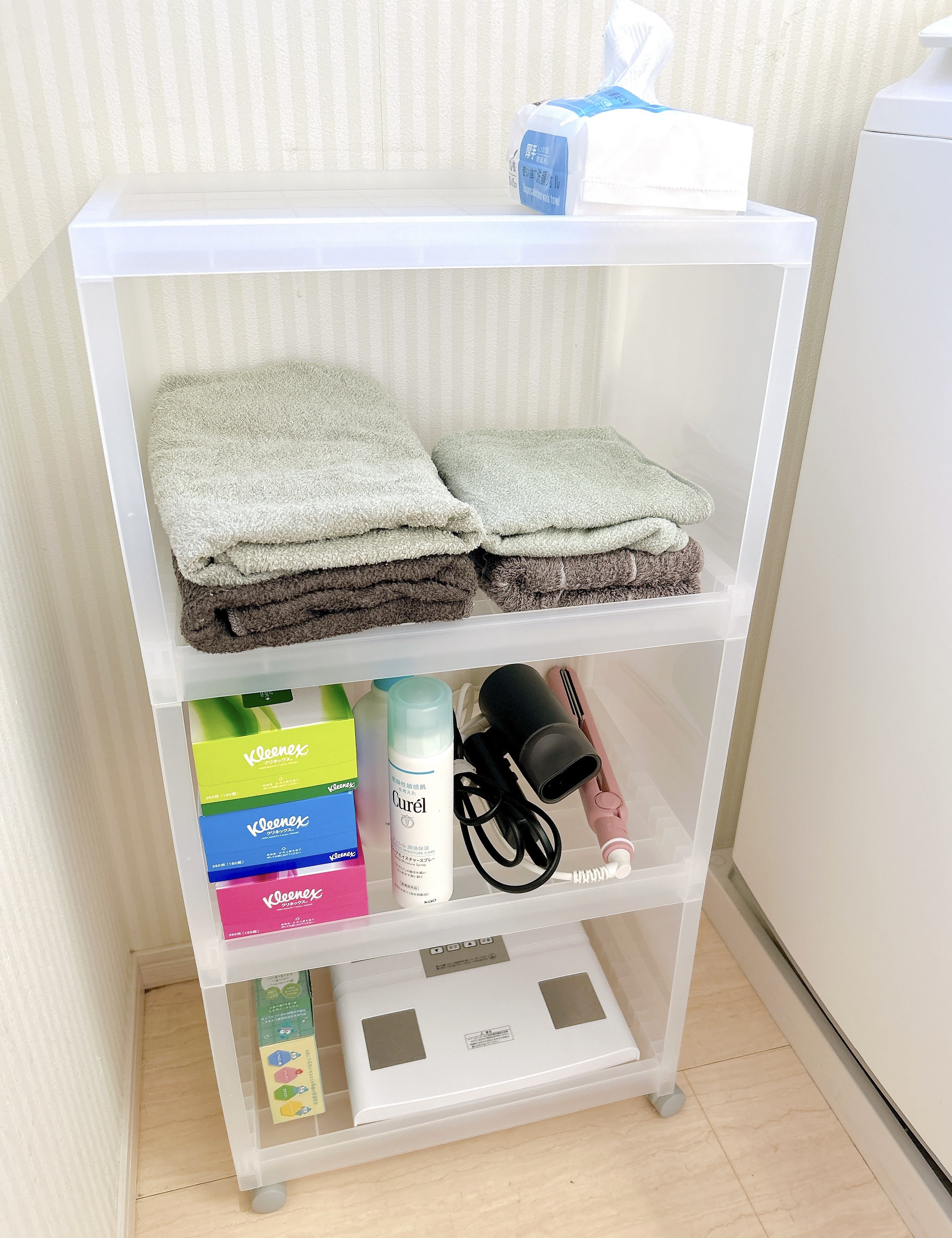 「整理したかったものが全ておさまりました」無印良品の“1990円の収納棚”部屋がスッキリ片付いちゃった!「思い切って4つも買ったが大正解!」「見た目もスタイリッシュ」