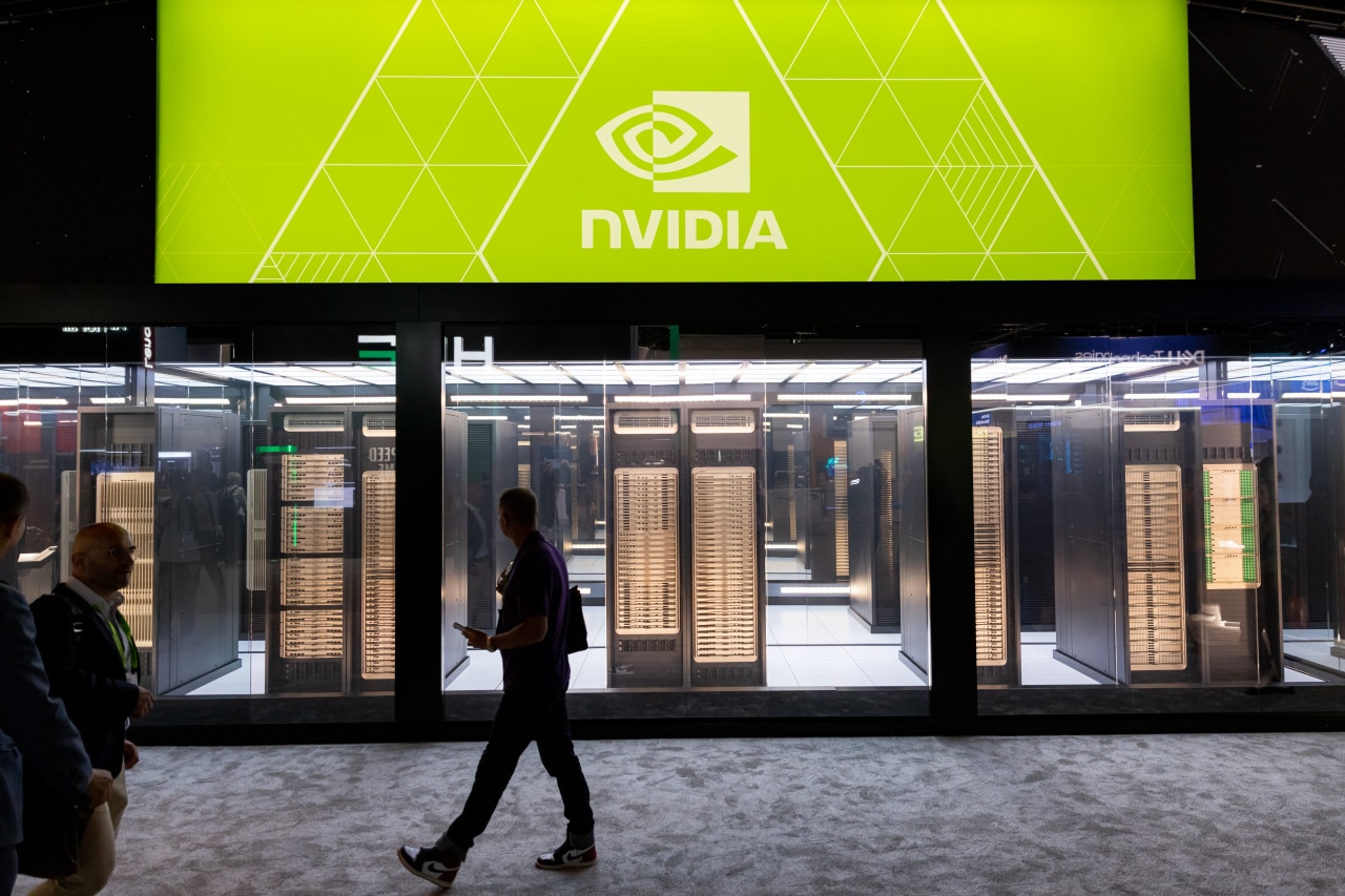 米株式の最高値更新は特殊要因頼み