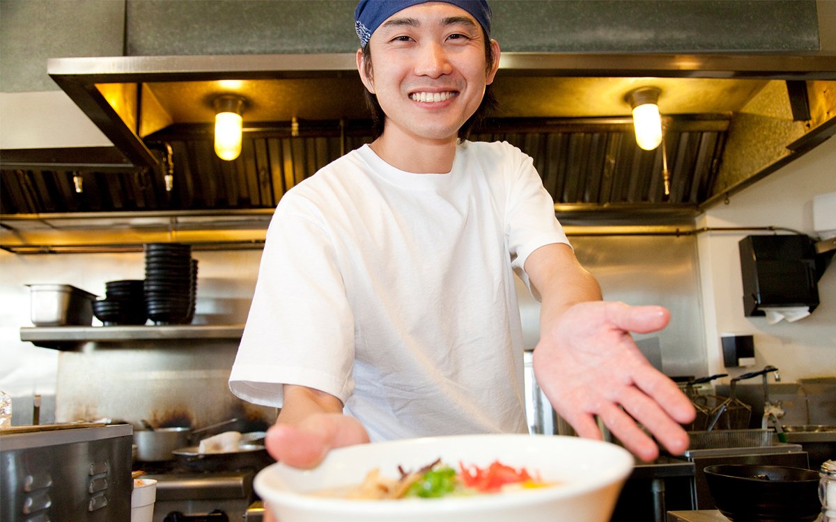 人気チェーン「ラーメン凪」