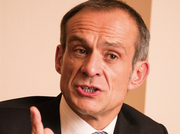 シュナイダーエレクトリックCEO　ジャン-パスカル・トリコワ 再エネよりクリーンな“発電” エネルギーＩＴ化で勝ち進む