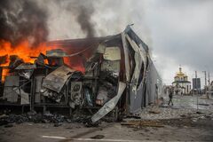 ウクライナ軍、キエフ近郊一部奪還　露は軍再編