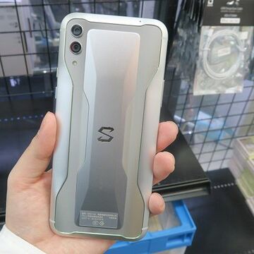 最強ゲーミングスマホ「Black Shark2」の海外版がアキバに入荷