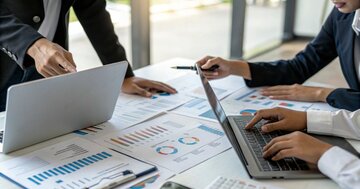 マッキンゼーが大量リストラしたと聞きました。新卒でコンサルに就職するのはダメですか?