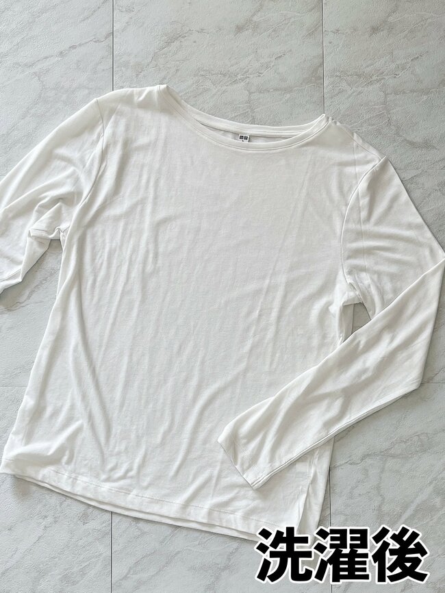 ほどよい透け感がオシャレ!ユニクロの“1990円トップス”たっぷり着回せるうえに、体型カバーも叶います!「めちゃくちゃ使いやすい」「買って正解でした」