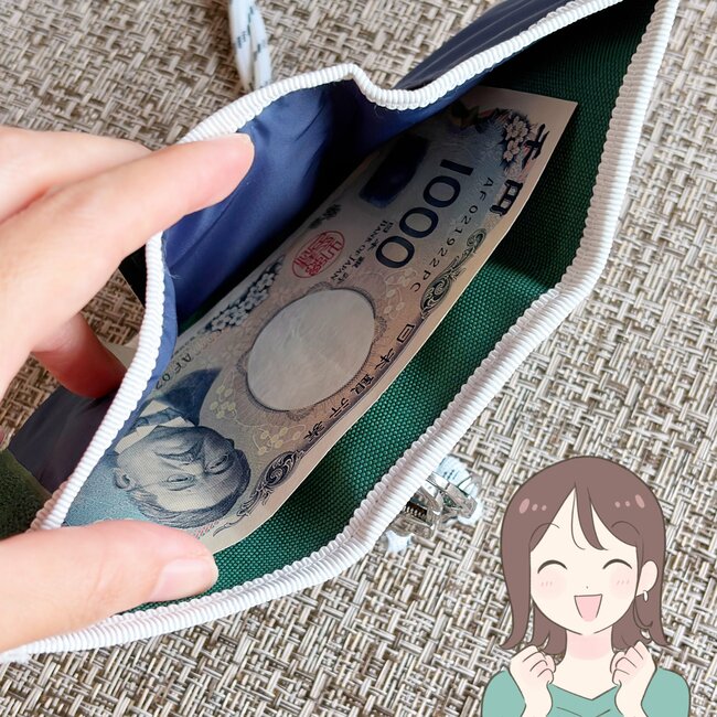 もう普通の財布に戻れないかも…ニコアンドの“手ぶらで持てるミニ財布”が理想的すぎる!「ホントにちょうど良い大きさ」「首にぶらさげられて便利!」