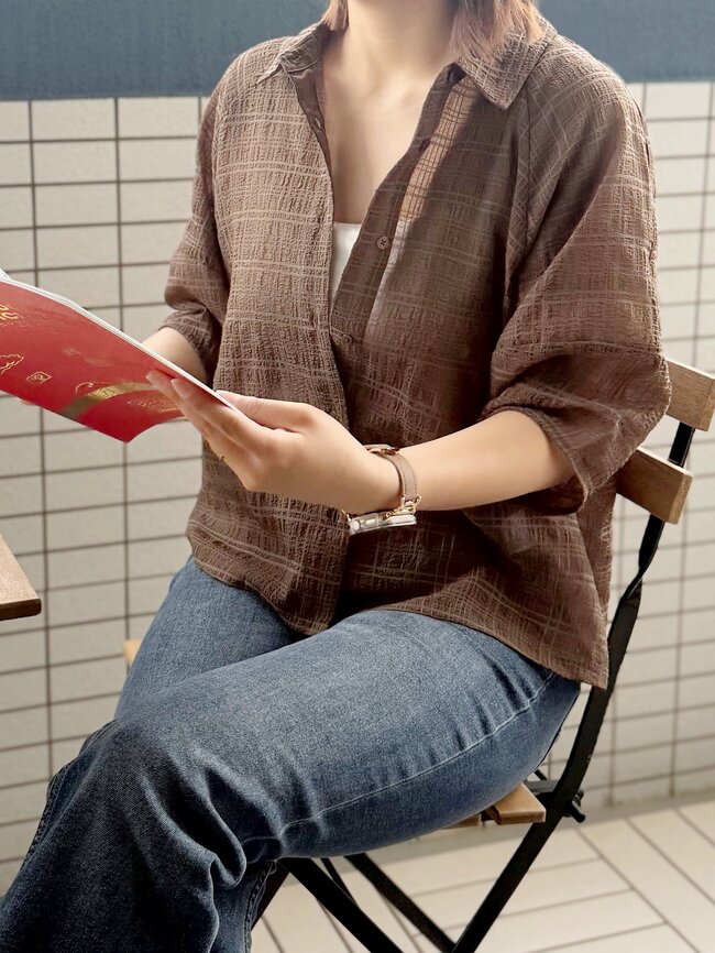 しまむらで見つけた“1639円トップス”→ぽわんとした袖が可愛すぎる！「サッと羽織るだけでオシャレ」