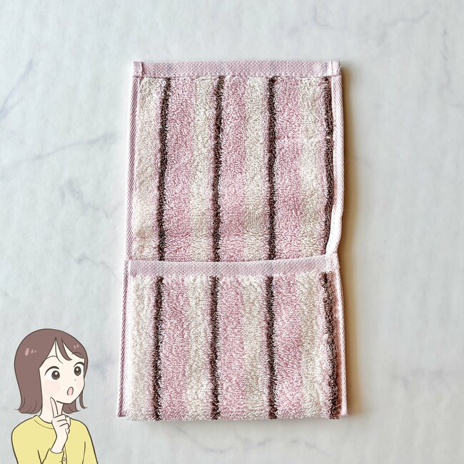 「迷うことなく2色購入」「あっという間に品切れ」3COINSの“ハンカチみたいなポーチ”サニタリーアイテムを目立たずに持ち歩けて大助かり！「もう一つ欲しい」