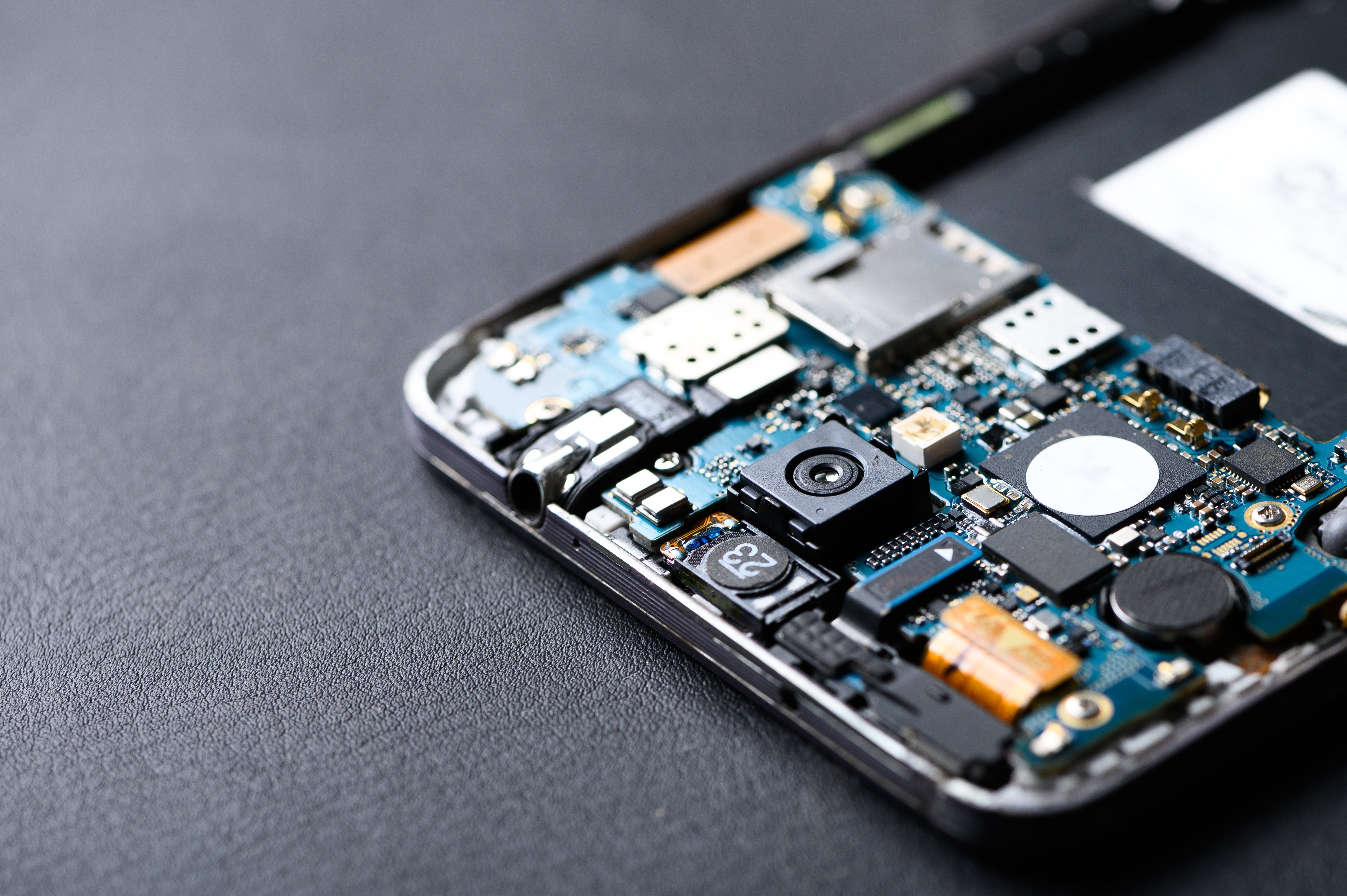 ソニー、パナソニック、日本電産…主要電機・電子部品「採用大学」ランキング2020！【全10位・完全版】
