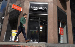 アマゾン、実店舗でつまずく