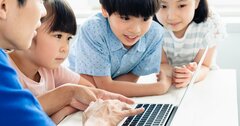 生成AIのせいで「子どもが自力で宿題をしなくなる」と恐れる大人に欠けている視点