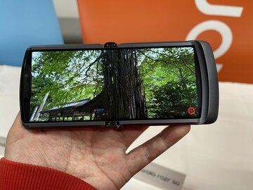 モトローラの縦折りスマホ「Razr 5G」はSIMフリー版でも発売！