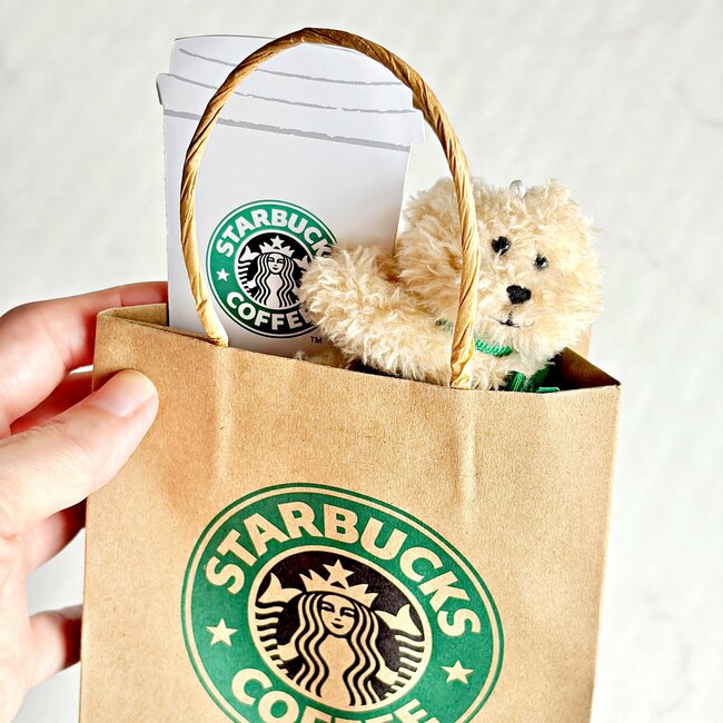 「こんなモフモフ見たことない」スターバックスの“30周年スペシャルグッズ”ドリンク券付きでお得感すごい!「テディベア仕様やばすぎ」「ふわふわでシリーズ化してほしい」