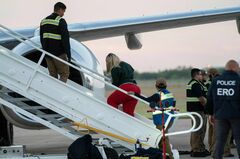 米・メキシコからの不法移民送還便、ベネズエラが受け入れ停止