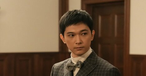 吉沢亮（錦織）の英語が胸に刺さる！「困ったら私がいます」日本に戸惑うヘブンに寄り添う心にジーンとする〈ばけばけ第25回〉