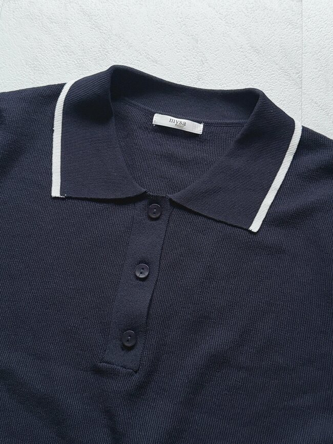 【しまむら】コスパ良すぎて色違いも欲しい…！1639円の「着回しトップス」二の腕がスッキリ見えてありがたい！