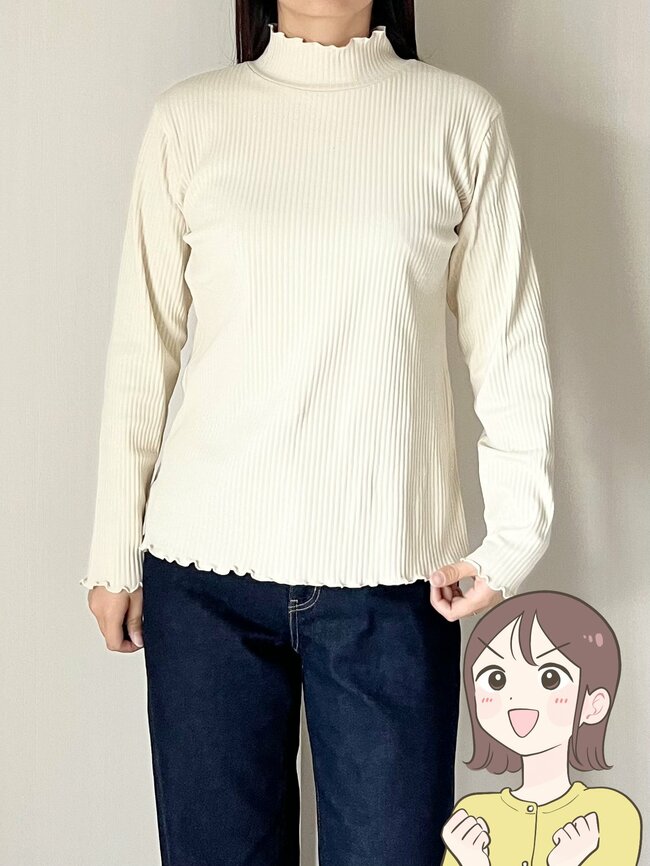 「色違いで4枚目の購入です」ハニーズの“1680円トップス”ポカポカなのに着膨れしなくて感動！「袖のフリルが可愛い」「着心地が本当に良くてリピ」