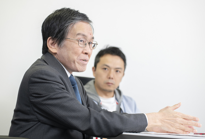 アドラー心理学の入門書『嫌われる勇気』『幸せになる勇気』の著者・岸見一郎、古賀史健