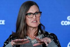 ウッド氏の旗艦ETF、ついに離れ始めた投資家