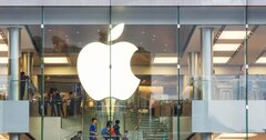 アップルが競合サービスを自社プラットフォームに置く戦略的理由