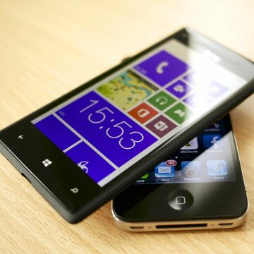 マイクロソフトWindows PhoneユーザーにiPhoneかAndroid移行推奨
