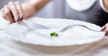 貧困で「摂食障害」に陥る米国人が急増、コロナ禍で食習慣が悪化
