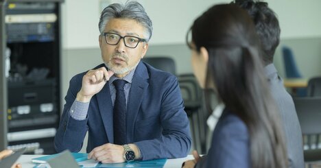 会議で即バレ！「デキる上司」と「ざんねんな上司」の決定的な違い