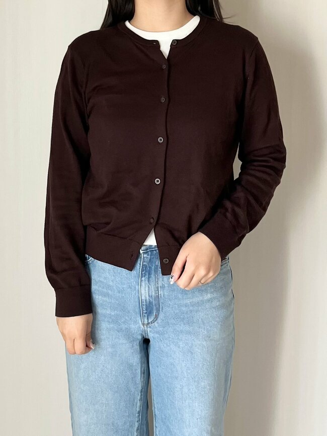 「購入して正解でした」「色違いで2枚購入」レビュー800件超え!ユニクロの“1990円トップス”ガンガン着回せてコスパいい!「追加で他の色も買おうと思います」