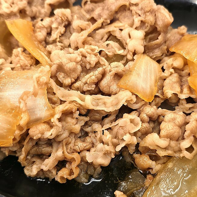 「今週だけで3食たべてる」吉野家の“夏限定よくばりメニュー”ウマすぎて何度も食べたくなる…!「吉野家で1番好き」「期間限定が惜しい」