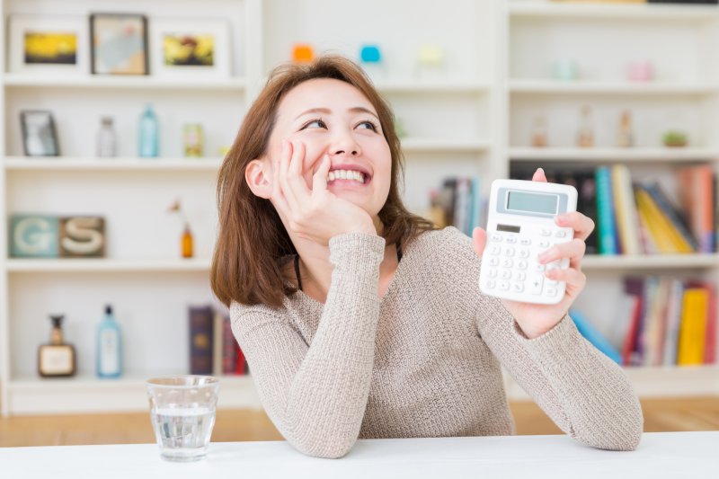 資産形成の土台づくりのポイントは「長期・分散・低コスト+積み立て」
