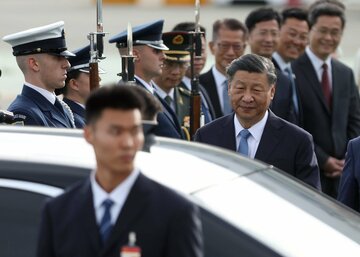 大国外交の舞台裏　毒殺いかに防ぐか　時に殴り合いも