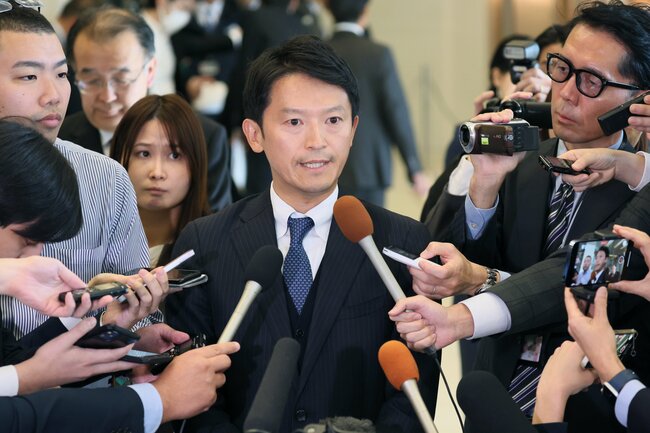 斎藤知事再選で「SNSに負けた」はメディアの言い訳、自主規制でがんじがらめの報道が信頼を取り戻すには