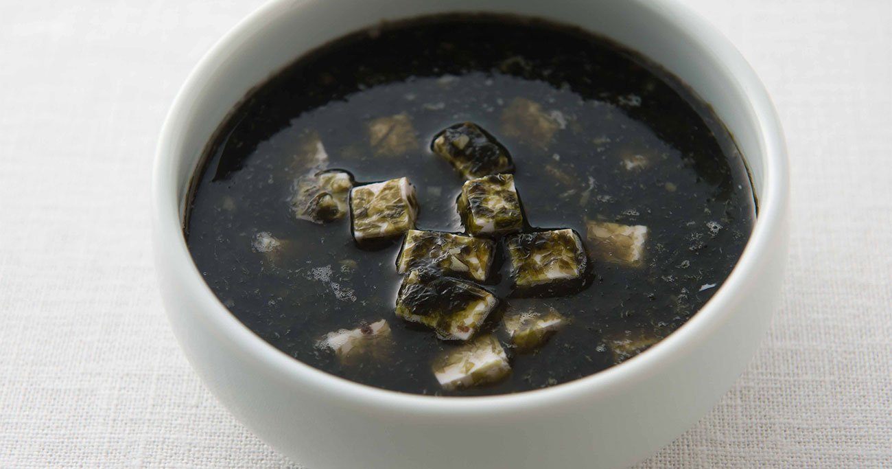 まだ肌寒い季節の変わり目に心も体も温まるほっこりスープとは?