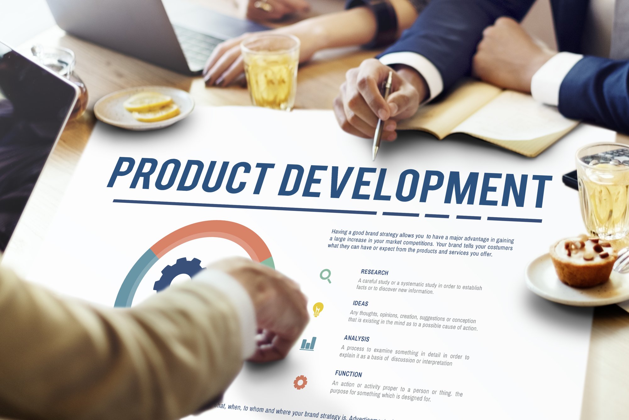 他社と比較するだけでは勝てない、製品に「新機能」を追加することが競争力を奪う本当の理由