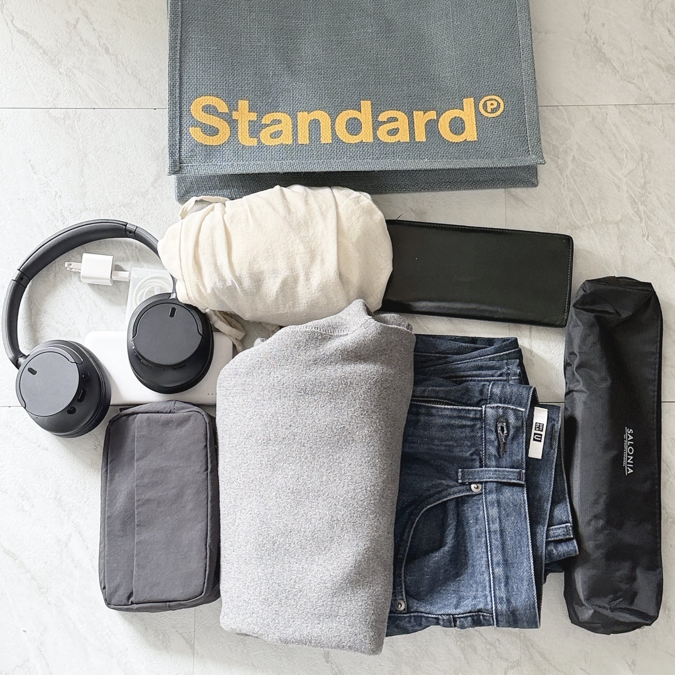 2Lのペットボトルが4本入る!ダイソー姉妹店の「大容量バッグ」色違いも欲しくなる優秀さです!