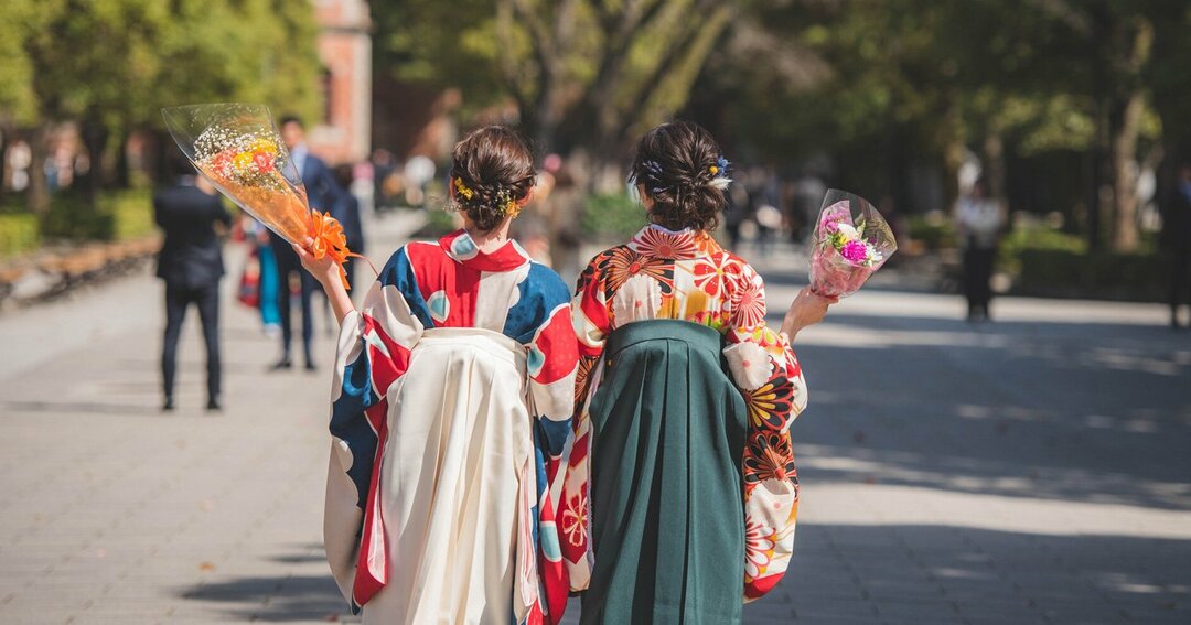 卒業を迎えた日本の大学生
