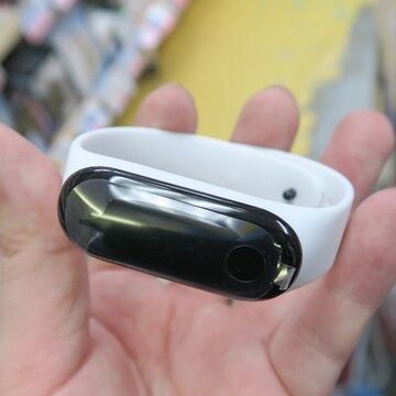 1500円で買える激安スマートバンドの新モデル