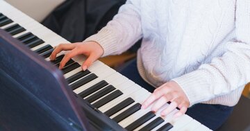 すぐにピアノが弾ける!初心者向け2万円以下の電子キーボード選び「3大ポイント」