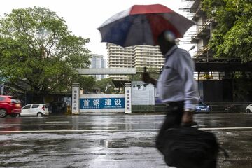 スリランカ債務危機、問われる中国の貧困国融資