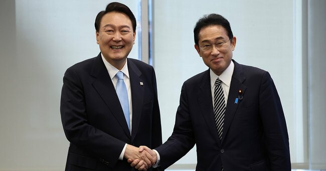 日韓首脳の初懇談が実現した「本当の理由」とは、元駐韓大使が解説