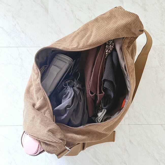 2泊分の荷物がすっぽり入る！GUの「大容量ショルダーバッグ」丸みのあるフォルムが可愛い！《購入レビュー》